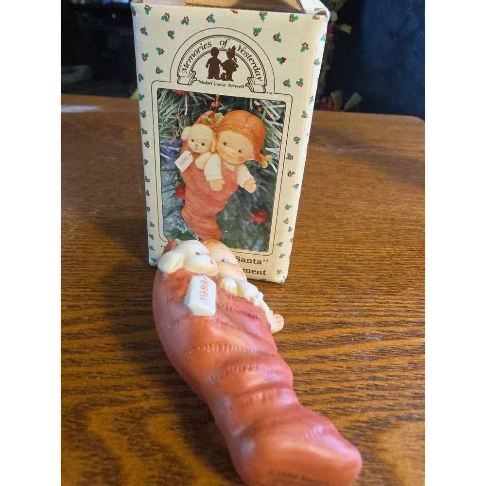 Enesco 1989 Memories of Yesterday A‎ Surprise for Santa Porcelain Ornament